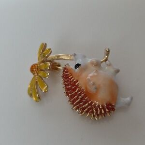Brooch HEDGEHOG With Daisy Umbrella Brooch CUTENESS